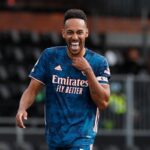 Aubameyang signs Arsenal contract